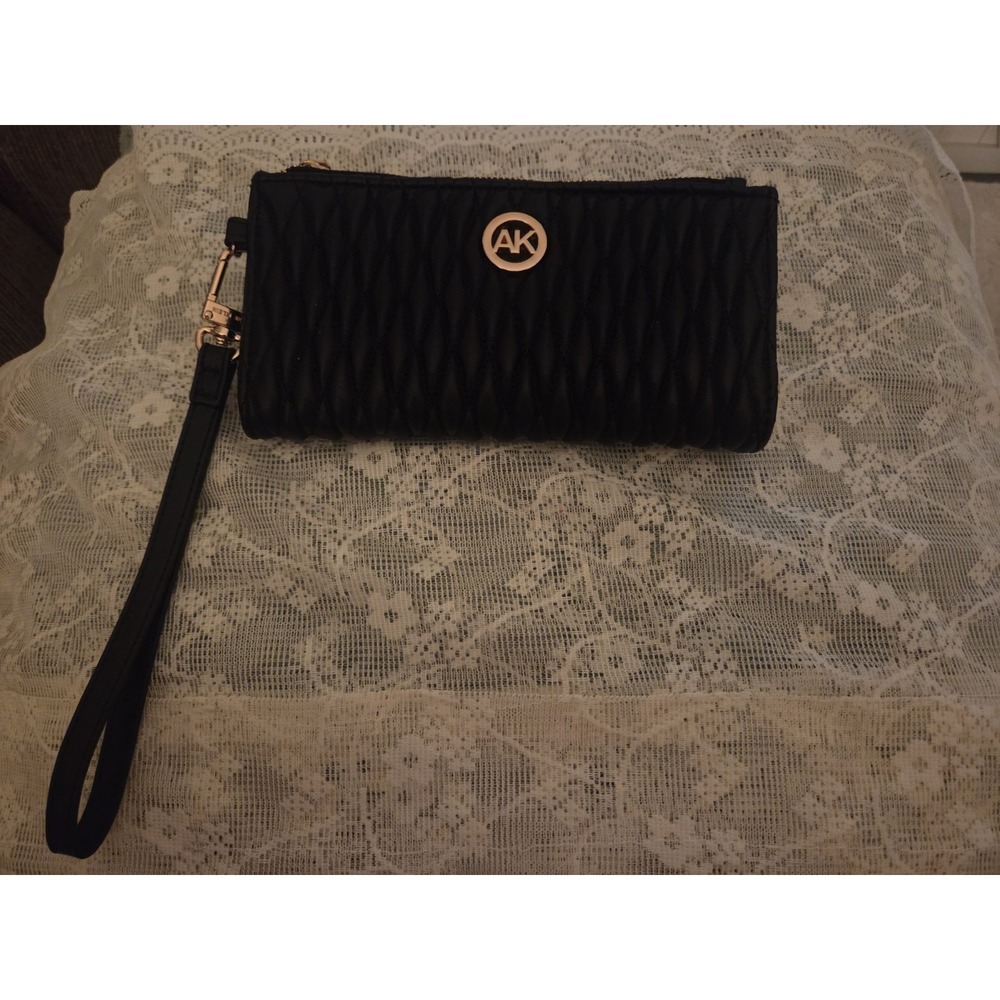 Anne Klein Quilted Black Women's Wallet Wristlet Detachable Goldtone Accents